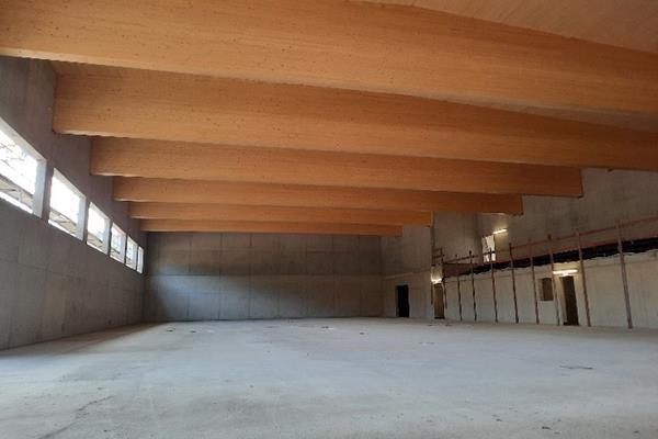 Sporthalle im Bauzustand - Neubau eines Schulcampus in Eschdorf
