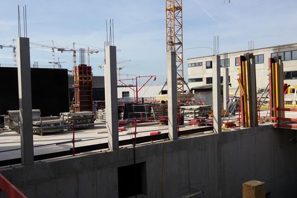 Colonnes angles vifs - Construction d’un bâtiment de bureaux à Luxembourg
