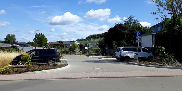 Einfahrt vom Neie Wee - Parking “Neie Wee” in Schieren