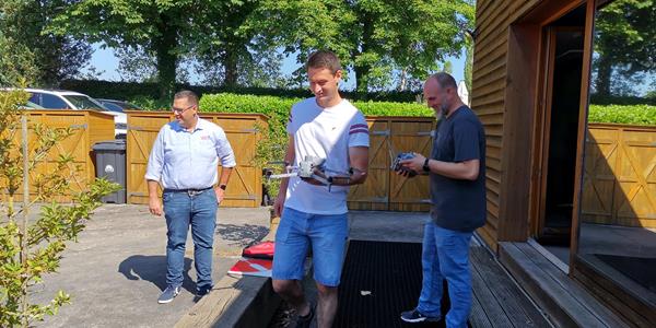 Précision aérienne  Notre nouveau système de drone DJI Matrice 4E en action